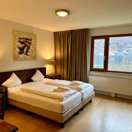 Walensee House & Apartments, hotel di Unterterzen
