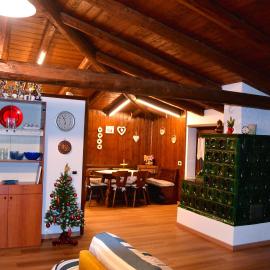 Appartamento Caprioli, hotel in Pellizzano