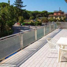 Central apartment at 250m from the sea