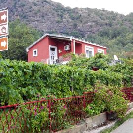 Apartment Sjekloca, hotel a Virpazar