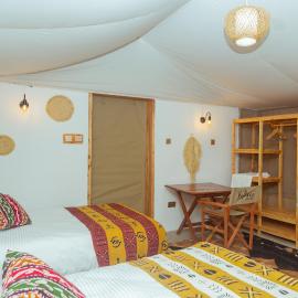 Ololaimutiek에 위치한 호텔 Kipekee Zuri Camp