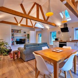 Finest Retreats - The Asparagus Shed