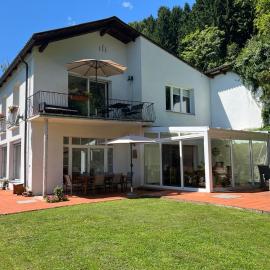 Seeblick mit Charme in der Villa Hirschfisch, Hotel in Sattendorf