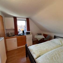 Pension Britta, hotel Roetgenben