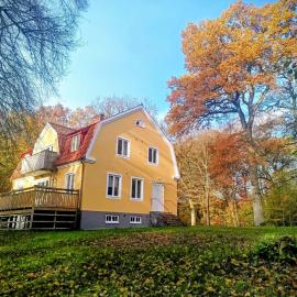 Ekebo Guesthouse, hotel in Svalöv
