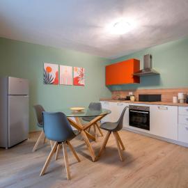 Ca' dal Pum - Lake Orta - Elegant holiday home, hotel em Gozzano