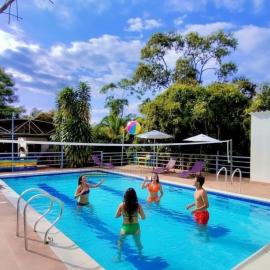 Finca Paradise en Mesitas piscina diversión y naturaleza a solo 2 horas de Bogotá