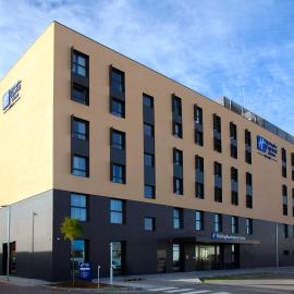 Sabadell में, होटल Holiday Inn Express & Suites Barcelona - Sabadell by IHG