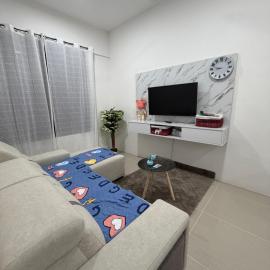 JJJ Homestay-SK One Garden City Residence, hotel di Bintulu