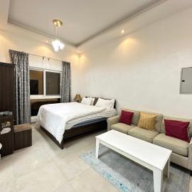 Entire Studio Apartment Beside Oasis towers