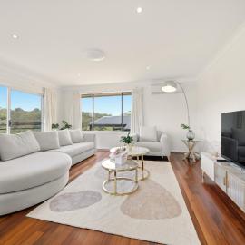 Luxury 4BR Home with Stunning Bay Views at Kareela