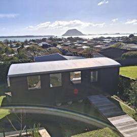 Award-Winning Railway Carriage - Sea & Mount Views, hotel in Tauranga