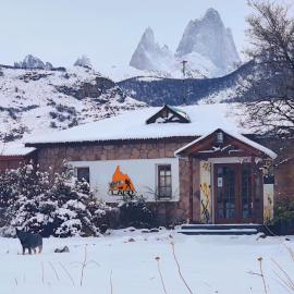 Hostel del Lago, habitaciones privadas y cabañas, hotelli kohteessa El Chalten