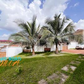 Lake Road Villa - Solar Power & Starlink Internet