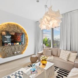 Luxury Waters Edge Residence