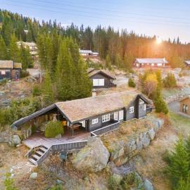 Bekkeblom, family cabin with extension in Hafjell