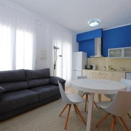 La Platgeta · La Platgeta · Ideal family apartment, with private terrace, hotel in Vilassar de Mar