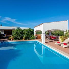 Villa Puig den Valls 197, hotel in Sant Rafael de Sa Creu