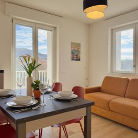 Residence Casa Palmira - Modern Apartments near Neɡrar Hospital - Valpolicella, hotel em Negrar