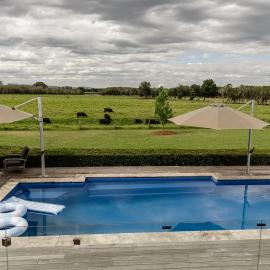 Riverglen Country Escape, Pool & River views, Hotel in Chatham