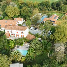 Maison Irriberria, hotel u gradu Asparan