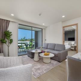 Ozone Сondo Apart Hotel by TropicLook, hotelli kohteessa Laguna Phuket