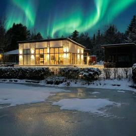 Spa & Comfort - Chalet KG Petit lac Lambton, hotel v destinaci Lambton