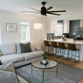 “Ivory Inn” - Cozy Modern Stay w/ Hot Tub - LEX, hotel din Lexington