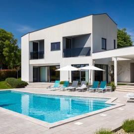 Luxury villa Nada with pool in Tinjan