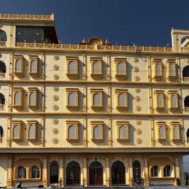 The Ocean Hotel & Restaurant, ξενοδοχείο σε Tonk