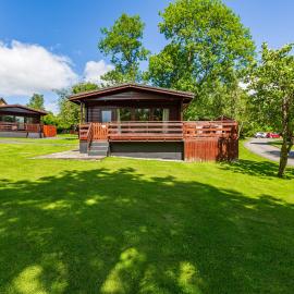 Bluebell Lodge 3 with Hot Tub