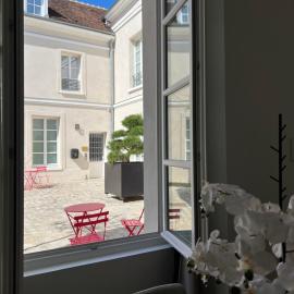 Le Laurencin Sens - La Mezzanine - Cœur de ville – hotel w mieście Sens