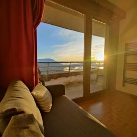 charmant appartement en résidence 3 étoiles pour 6,, готель у місті Шамрусс