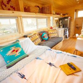 Rio TinyHome w View, Hot Tub 2 miles to Hot Spring, hotel u gradu Arroyo Hondo