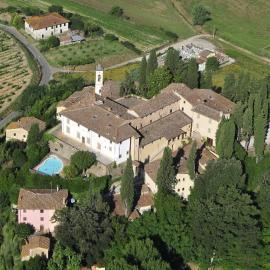 La Mansarda nell'Antico Castello، فندق في Forcoli