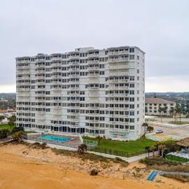 Van Lee 1003 - Oceanview Beach Condo, hotel a Ormond Beach