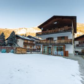 The Alpine Nest, hotel en Isolaccia