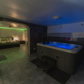 Suite Eclipse Jacuzzi Privatif, hotel a Châteauneuf-lès-Martigues