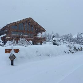 Chalet Serre Chevalier à 1500 M, hotel in Le Monêtier-les-Bains