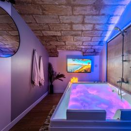 Suite d'Exception sous Voûtes avec Spa & Cinéma