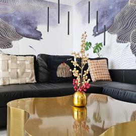 Big apt for 10p parking free close station metro