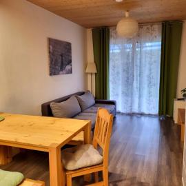 Nature Fun Apartments - Nahe Pressegger See - Skibus zum Nassfeld - Familien & Hunde willkommen, Hotel in Hermagor