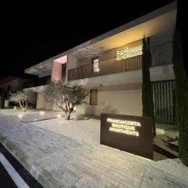 Urban Lodge- Appartamenti in Franciacorta, hotel em Erbusco