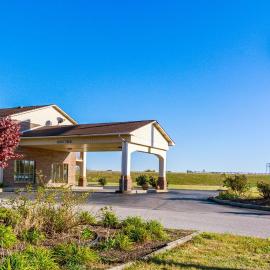 Red Roof Inn Vincennes، فندق في فينسينيس