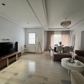 High standing 3-bedroom apartment in La Marsa terrace et parking, Hotel in El Haouach