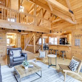 1 Mi to Slopes! Family-Friendly Massanutten Cabin, hotel a McGaheysville