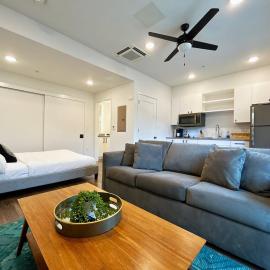 A'kasa Studio | Walk/bike to lake, Rainey & 6th St