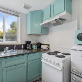 Garden Oasis Cozy Home Near Bart Shop with Parking, ξενοδοχείο σε Μπέρκλεϊ