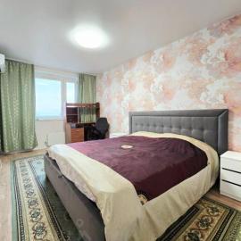 Guest accommodation with an extensive kitchen