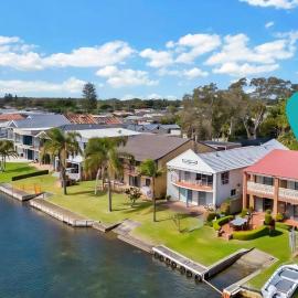 Banyandah - Waterfront + Boat Ramp - Marks Point, hotel a Marks Point